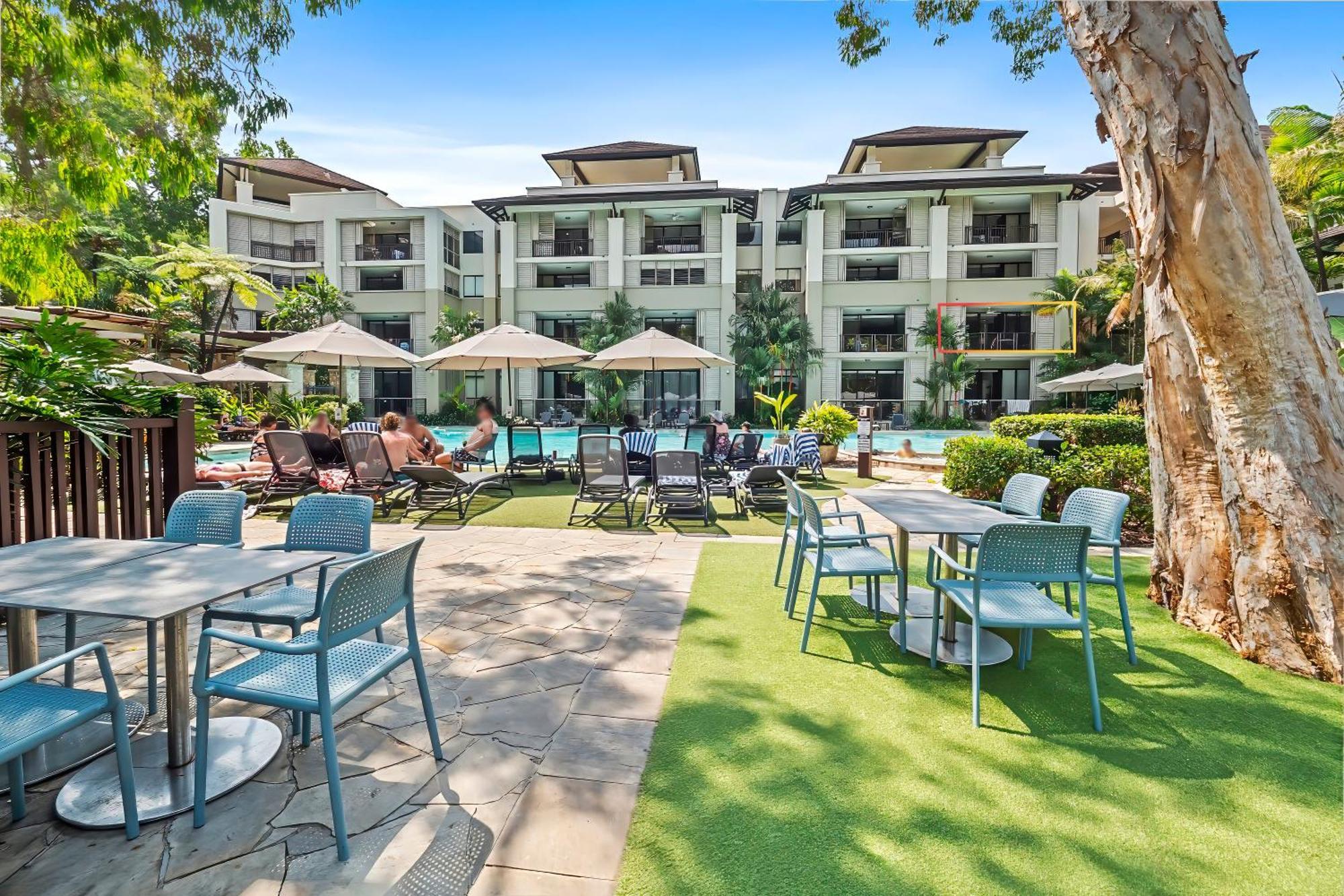Private Apartments In The Temple Beachfront Resort Palm Cove Rom bilde