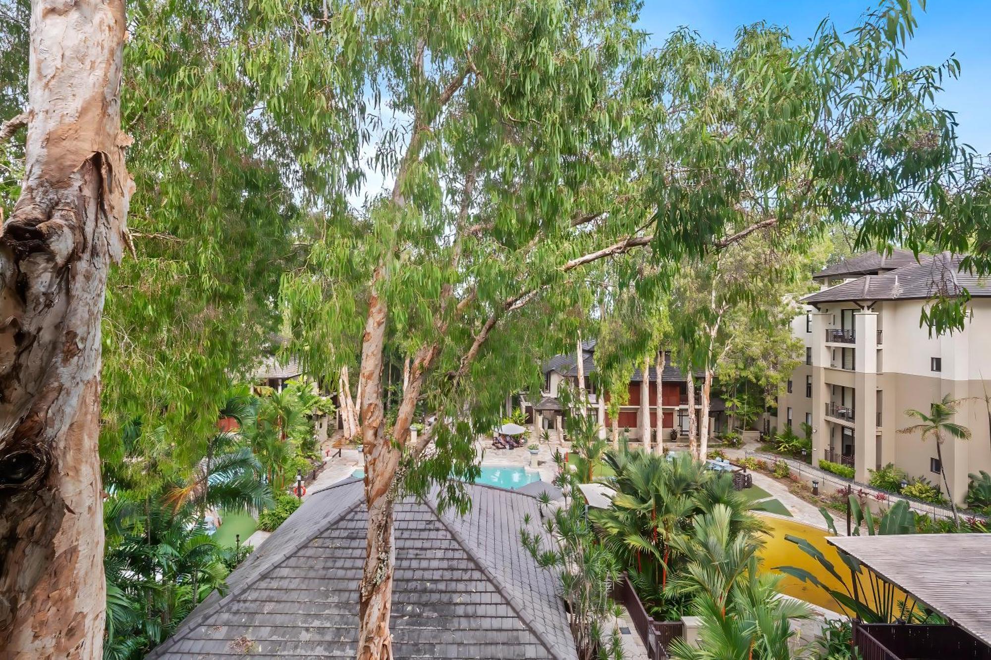 Private Apartments In The Temple Beachfront Resort Palm Cove Rom bilde