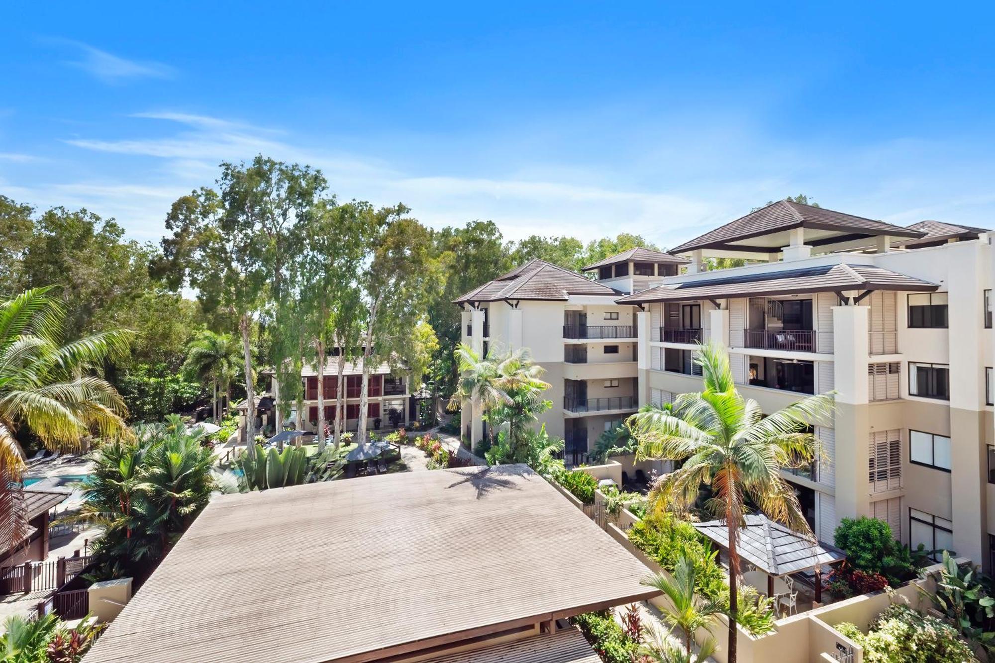 Private Apartments In The Temple Beachfront Resort Palm Cove Rom bilde