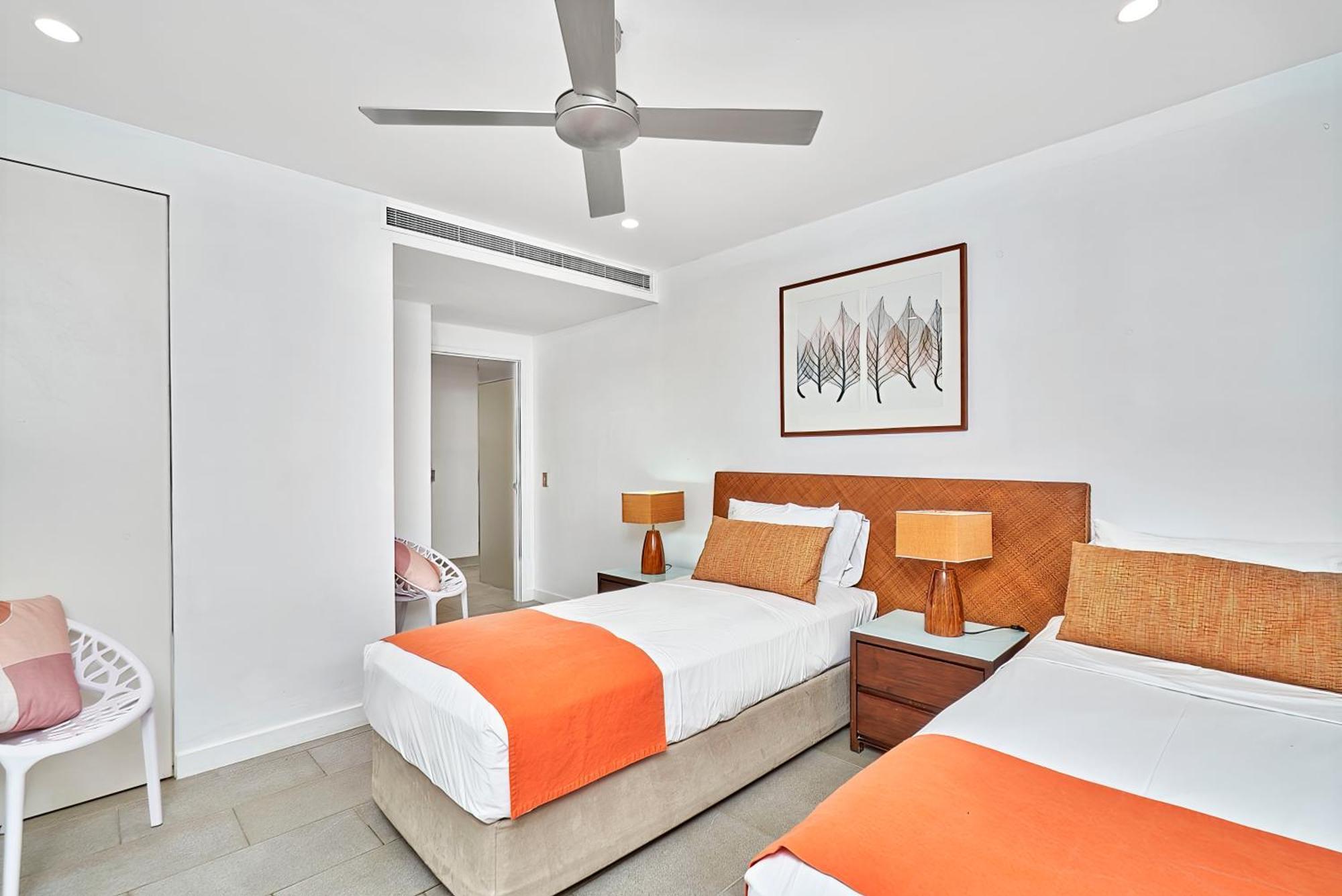 Private Apartments In The Temple Beachfront Resort Palm Cove Rom bilde